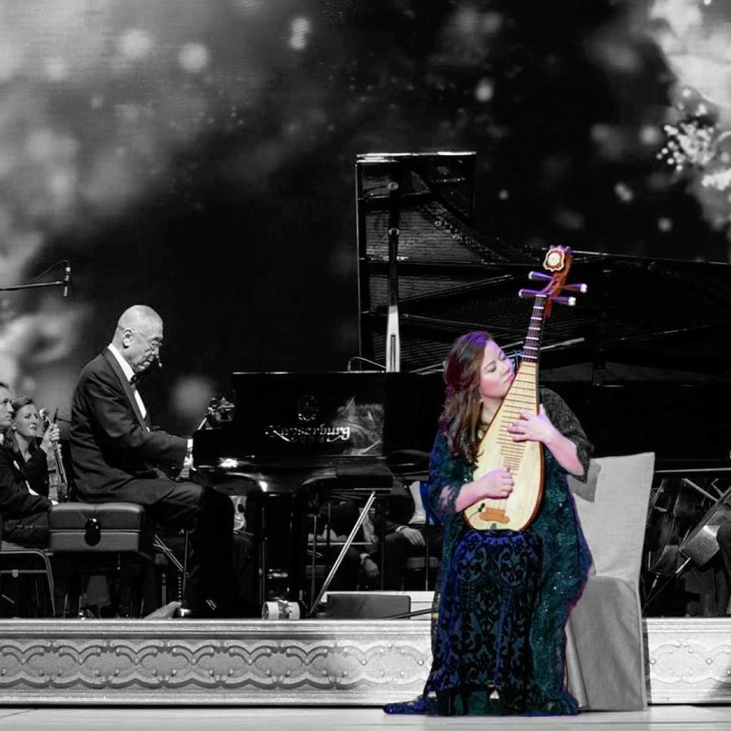 m_f_v_d's tweet photo. The beautiful Sun Wing performs in her one of a kind Marie France Van Damme velvet devore cover up.
.
.
.
.
#mariefrancevandamme #ε«η© #oneofakind #velvet #devore #boubou #caftan #coverup #lightupyourlife #music #gala #extravaganza #shawstudios #chinesβ¦ https://t.co/qFLlDGkOt0 https://t.co/MfgLHiLMqq