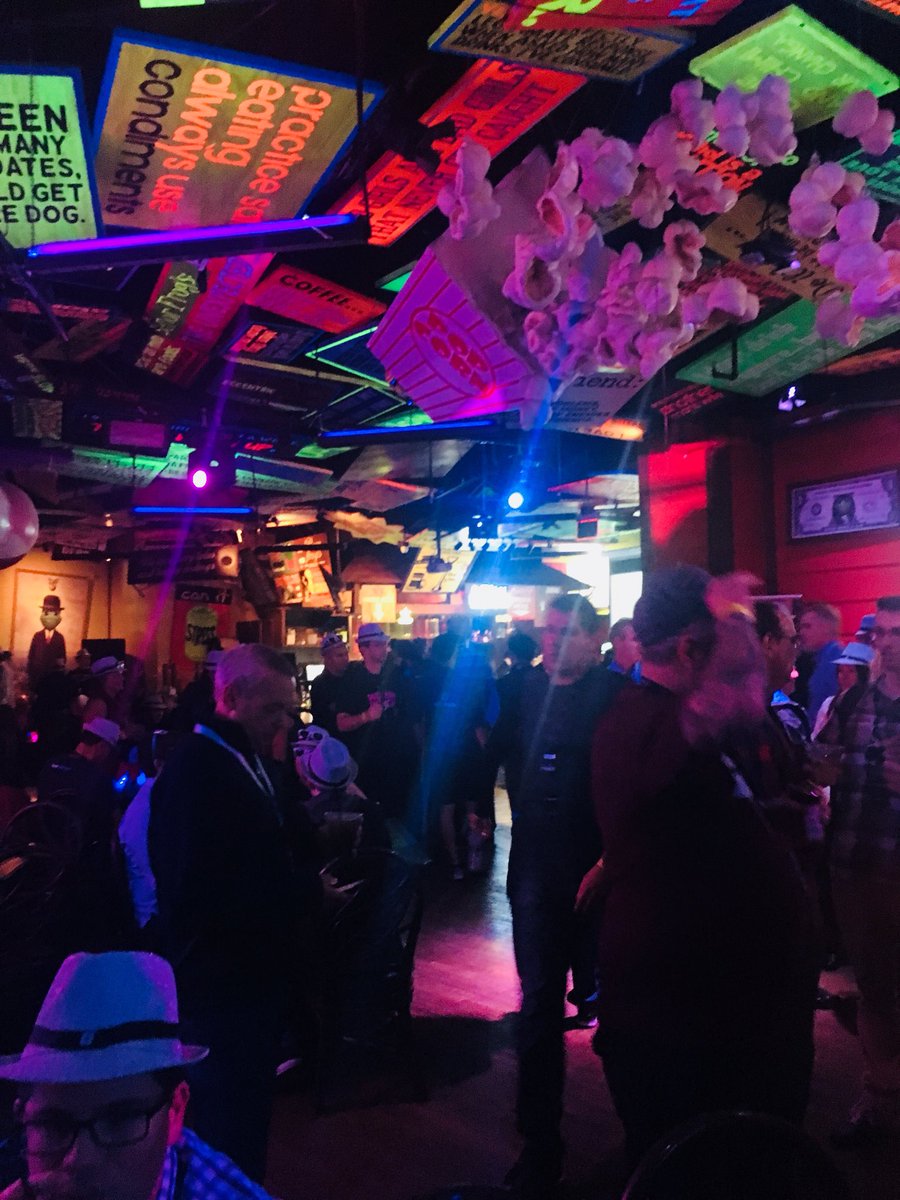 SumoLogic's tweet photo. Havana Nights in full swing! #reinvent #sumoslots #aws https://t.co/0TUZuAteJ6
