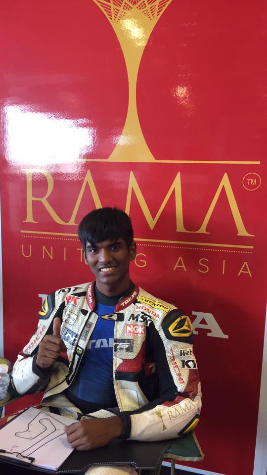 RamaReels's tweet photo. John Sudheer supported RAMA Honda in Asia Road Racing Championship FP1 sessions starts now . Koyamax71 and Indian rider Rider Rajiv #17 #RamaHonda #IdemitsuIndia #johnsudheer #Honda2WheelersIndia https://t.co/B7zv1SljIQ