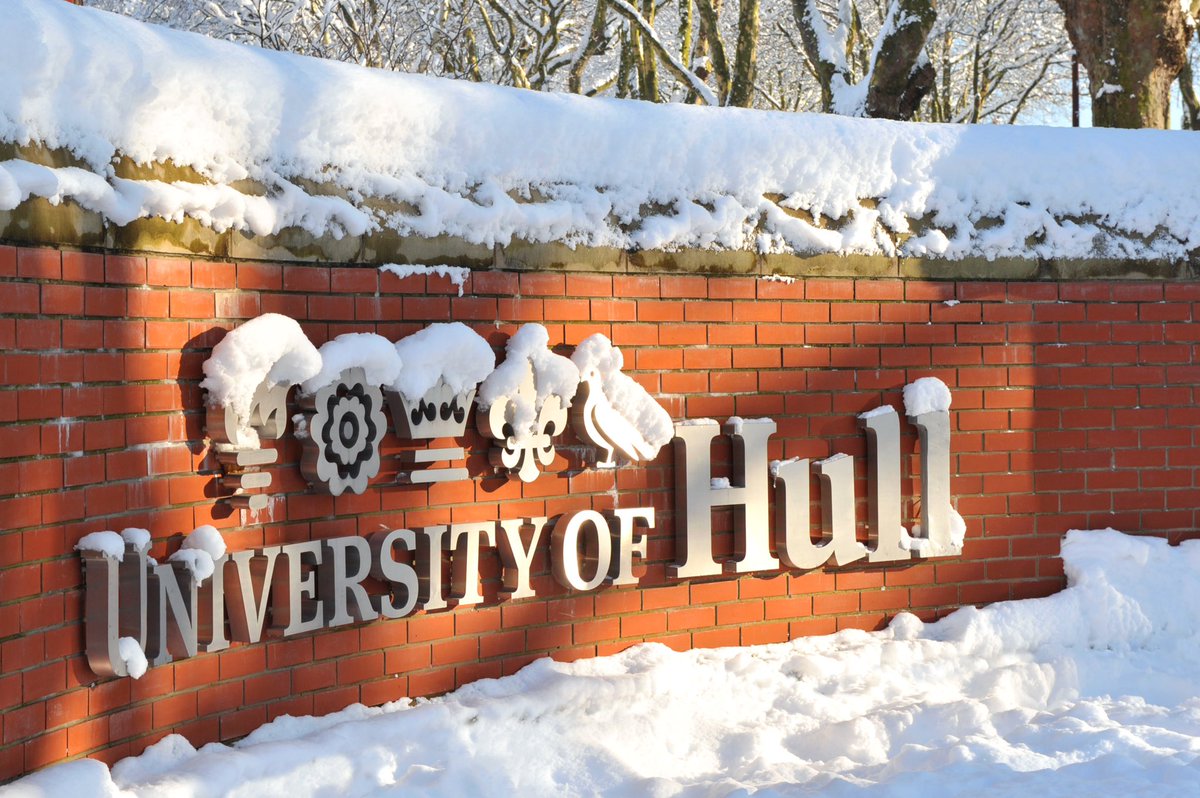 hulluniphoto's tweet photo. There's #Snow guarantees but it's real pretty when it does! @UniOfHull ❄️😊❄️ https://t.co/zXGVVnBGX2