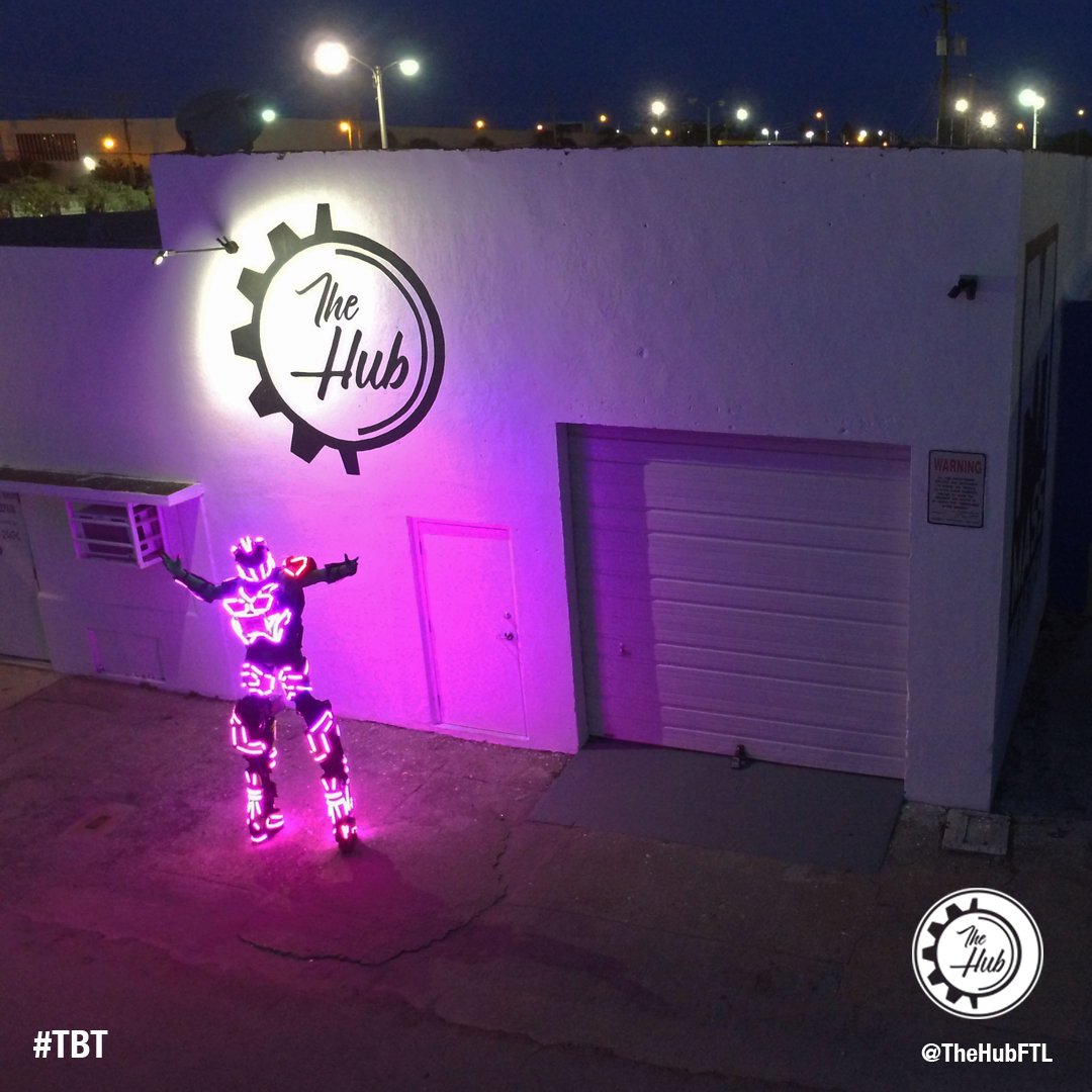 TheHubFTL's tweet photo. #TBT @TheHubFTL  Always a fun mix when LUTN #LedRobots show up at The Hub. Everyone has a great time dancing with the Robots. 
See you next time at the Hub.

#FortLauderdale #EventVenue #NightLife #FTLbar #CaponesFTL https://t.co/cfEr2sODTu