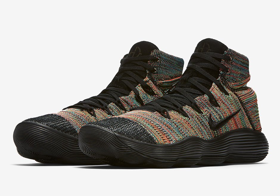Ballzy_Latvia's tweet photo. ▫️ No 1. decembra visā pasulē un Ballzy Latvija veikalā jaunais - NIKE HYPERDUNK 2017 FLYKNIT "Multi-Color". 🔝 💯
#NikeHyperdunk2017 #BallzyRiga #BallerProStore https://t.co/QtH3X2tnKf