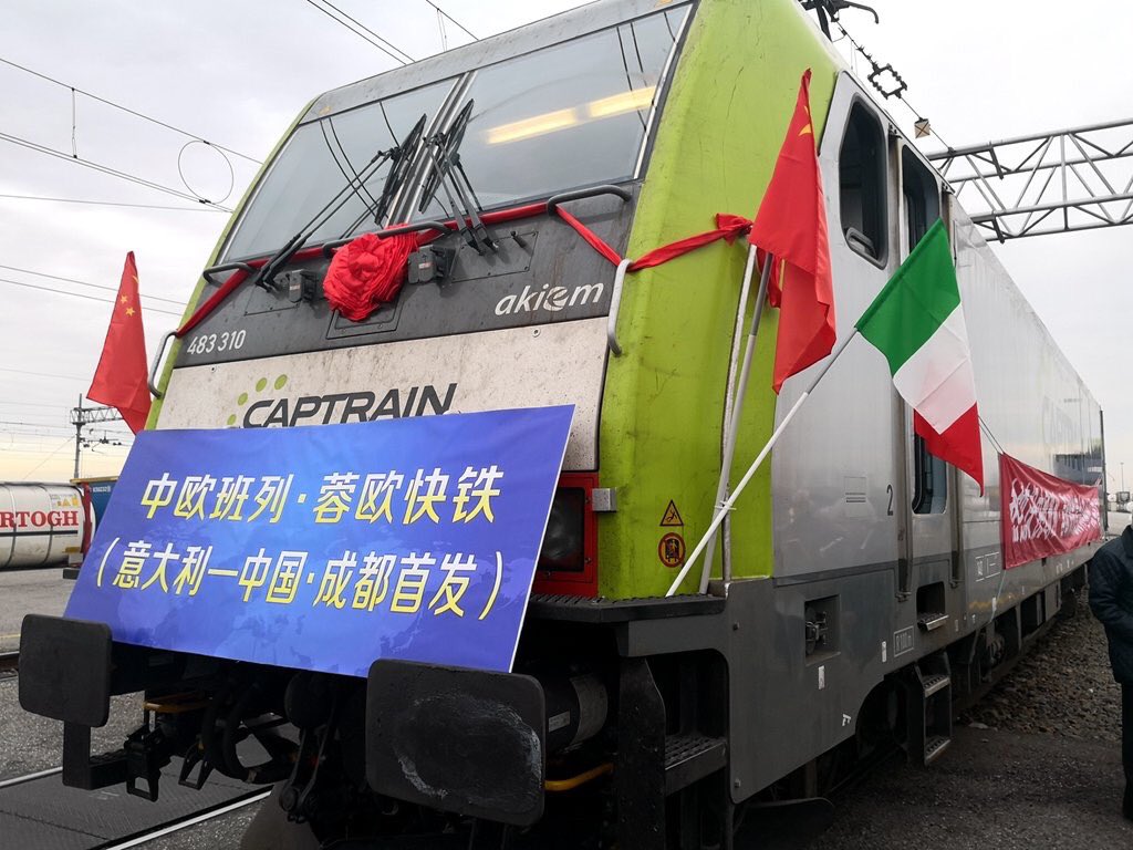 A freight train linking Milan to Chengdu launched. 1st train will arrive in Chengdu after a 10,694KM journey in 14 days. #BRI 
<a href="/zlj517/">Lijian Zhao 赵立坚</a>