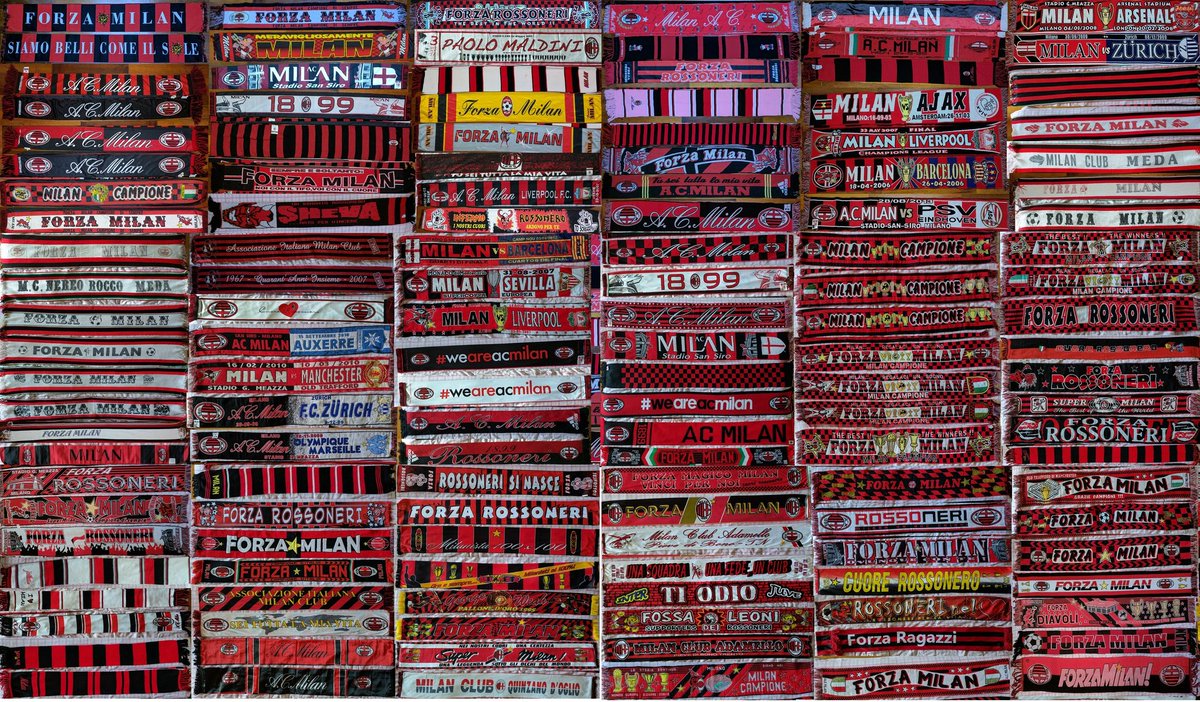 stone440404's tweet photo. 118 scarves❤,118 years🎂,Forza Milan！🎉@acmilan https://t.co/2InyGE1ee4