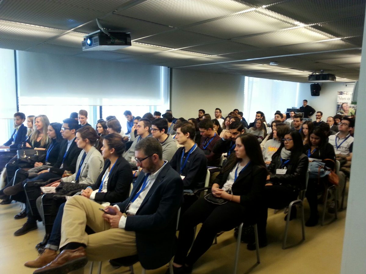 ¡Dicho y hecho! Disfrutando en la VIII #ConvencionADEA, organizada por <a href="/directivosAdea/">ADEA</a>. Un placer estar aquí con nuestr@s alumn@s. #Empresa #Universidad #ADE_USJ