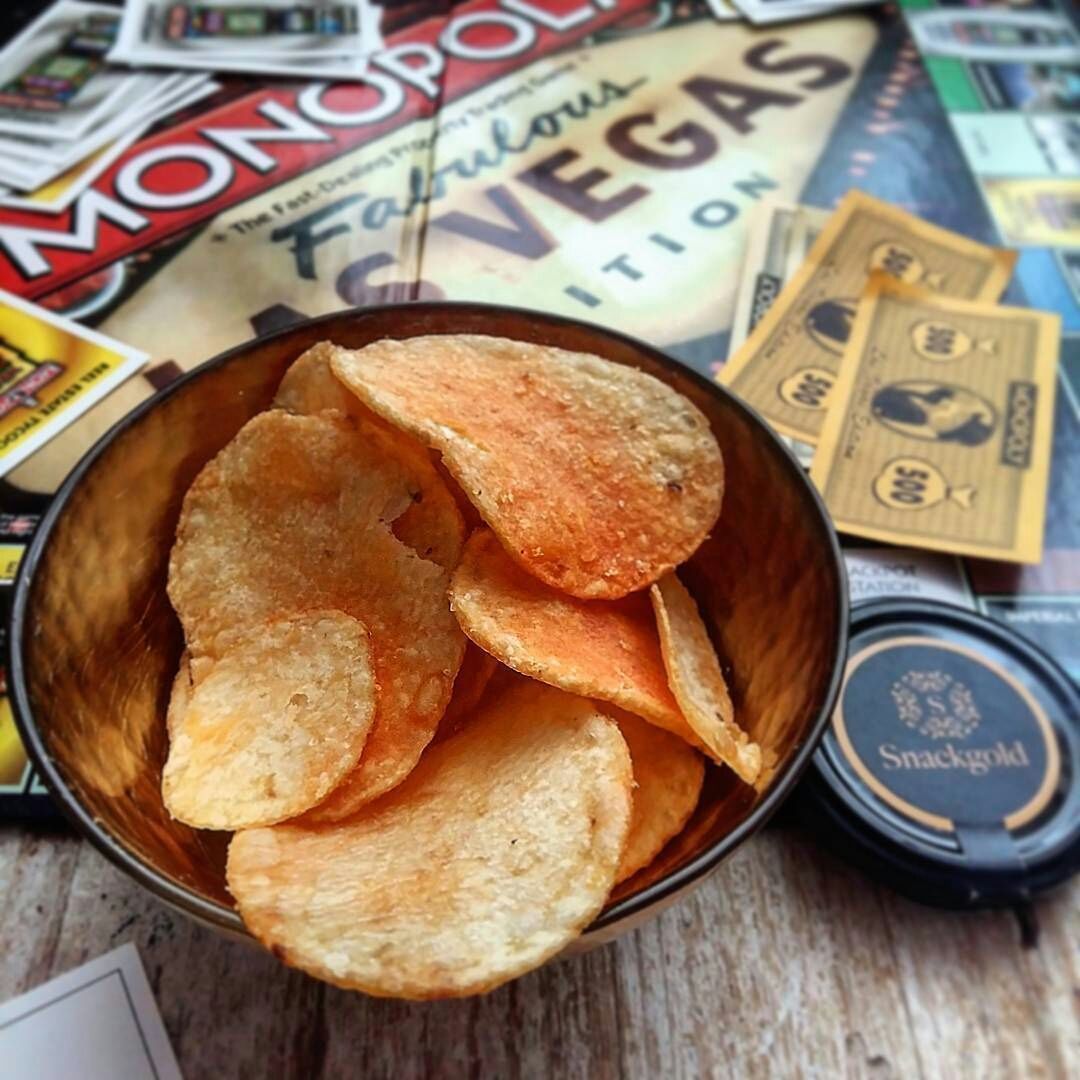 Snackgold's tweet photo. Any time is perfect to enjoy #Snackgold! We have flavour for any moment #Spanish #Gourmet Chips: #BlackTruffle, #Caviar, #raspberry, #JamonIberico, #himalayanSalt,

#luxury #luxuryfood #gourmet #gourmetfood #spanishfood #chipslovers #newflavours #luxuryflavours #gourmetflavours https://t.co/nGTLQtnK5i