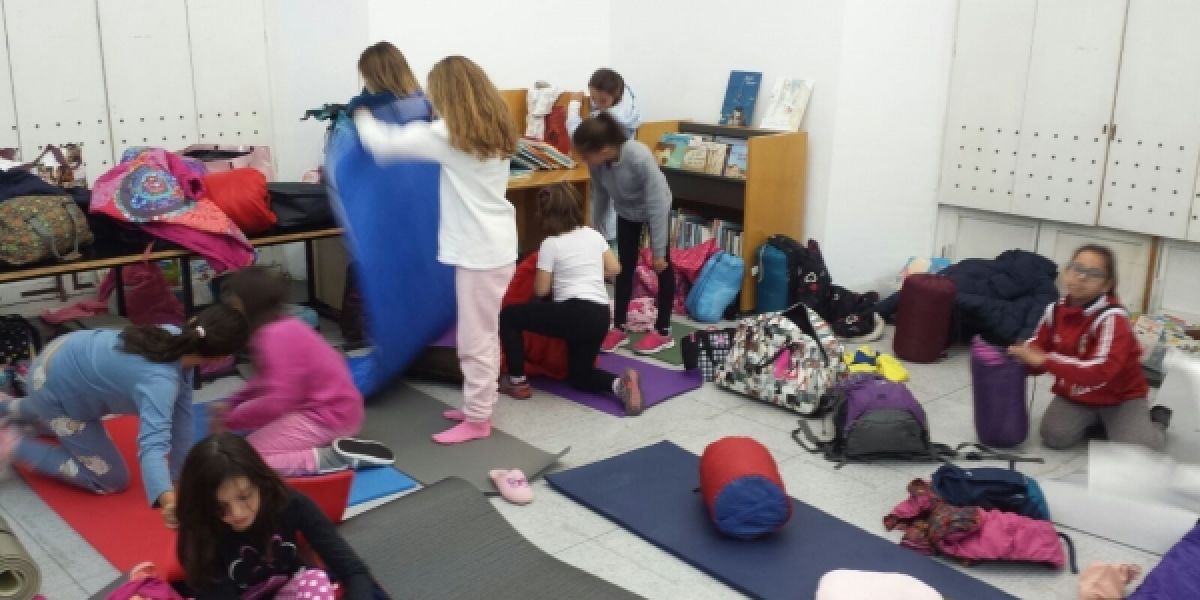 PaisVal_noti's tweet photo. La Biblioteca Municipal de Borriana organitza per segon any consecutiu la 'Nit a la Biblioteca' @ajborriana https://t.co/wtmp67BLIZ https://t.co/HdeCMmVbxJ