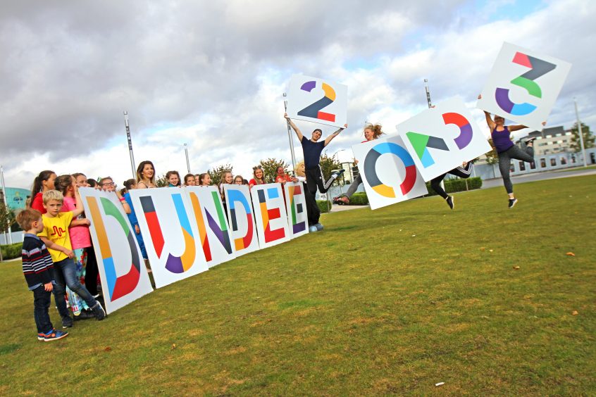 Council heads urge British Government to seek advice over 2023 decision dlvr.it/Q3cSZd