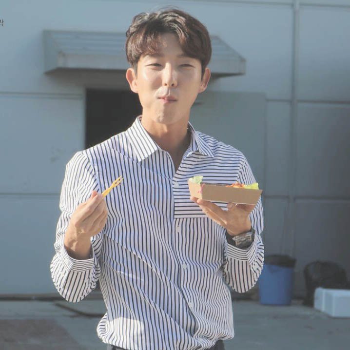 hallyupacks's tweet photo. 🌿lee joon gi twitter layouts 🌿
- 2 icons + 2 headers
- rt if saving/using https://t.co/NZklcH5mIn