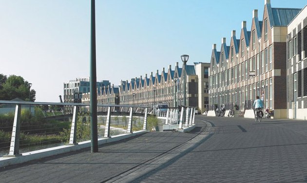 Find out how we have expanded our range of clay pavers with the addition of a brand new KK80 #clay #paver via <a href="/BuildConstDes/">BCD</a> bit.ly/2AlpQX4