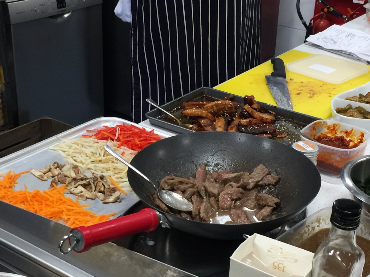 LatrobeV's tweet image. Tasting Korean food with SFD and #Chef Direct @SideBySideCA