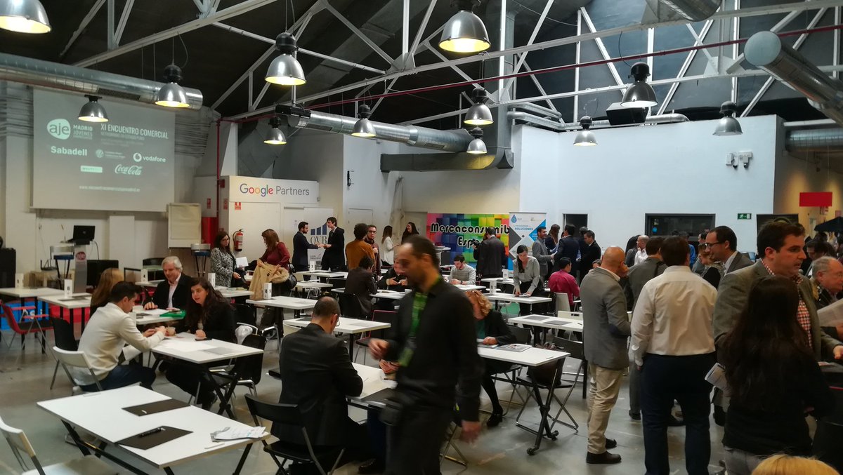 isgildelgado's tweet photo. Aquí, en el XI encuentro comercial de la @ajemadrid @GarAJE_Madrid #networking https://t.co/GuQJJIBlrD