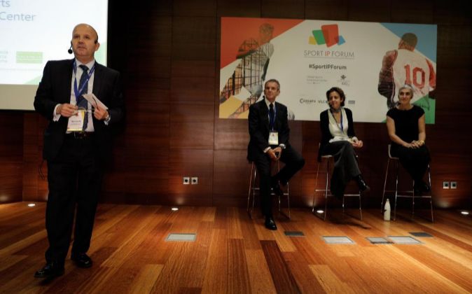 SerInfluencer's tweet photo. En el primer congreso @SportIPForum celebrado en #Valencia se ha analizado el papel de los #influencersdeportivos. Interesante artículo vía @expansioncom https://t.co/tiwAQxuhbZ https://t.co/ZepQu1sEz4