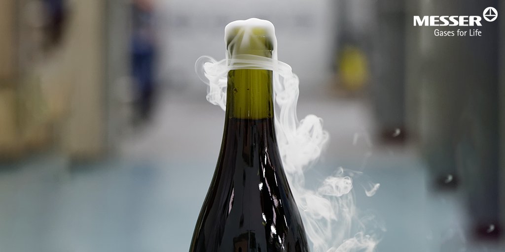 Messer_France's tweet photo. #LeSaviezVous? Injecter un gaz neutre lors de l'embouteillage permet de maîtriser le vieillissement de votre vin #inertage #GazGourmet #viniculture #sitevi https://t.co/2q1M3koHie