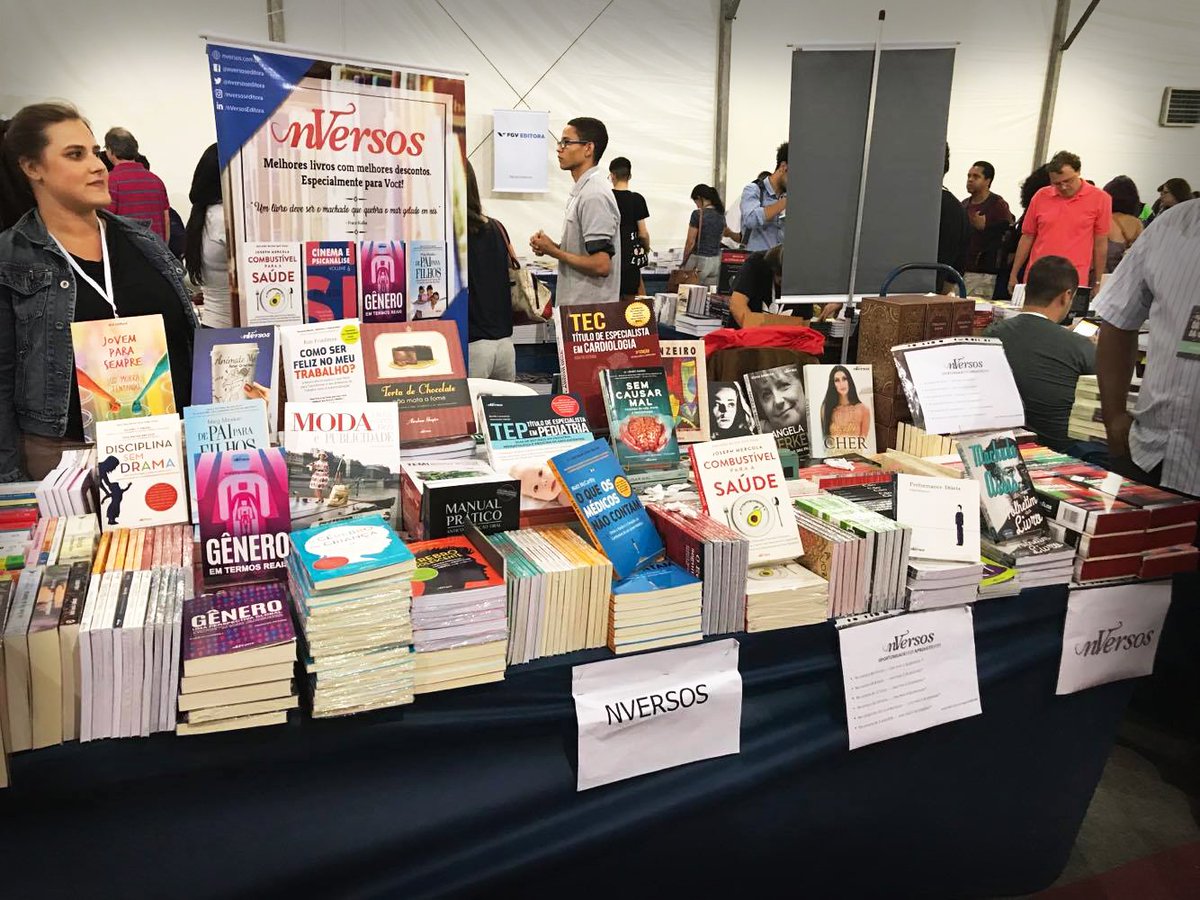 nVersosEditora's tweet photo. Não deixe de nos visitar na Tenda Azul da Feira Literária da USP, Ilha 22. Estamos com novidades! Até sexta feira, das 9 às 21hrs.
#nversos #feiradausp #livros https://t.co/xQKW1SVppP