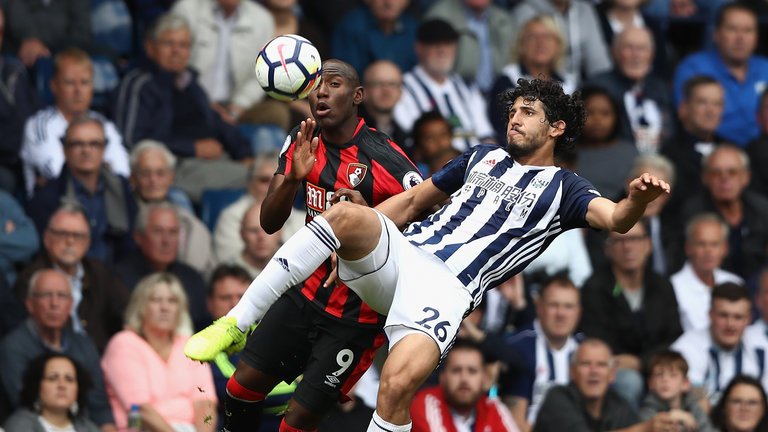 StadiumMY's tweet photo. Liverpool dan Leicester rebut Hegazi 

BACA: https://t.co/Q1M6x6XIIs via @stadiumMY https://t.co/yxFYU88Yp7