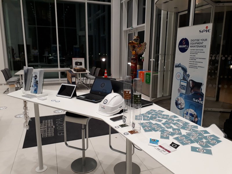 groubich's tweet photo. #InnovationDay17 de @SPIEgroup sur le stand #MAINTid : Une journée de démos autour de la digitalisation des opérations de maintenance pour les équipements industriels et tertiaires. @ubleam inside https://t.co/W2zbTV7ob5