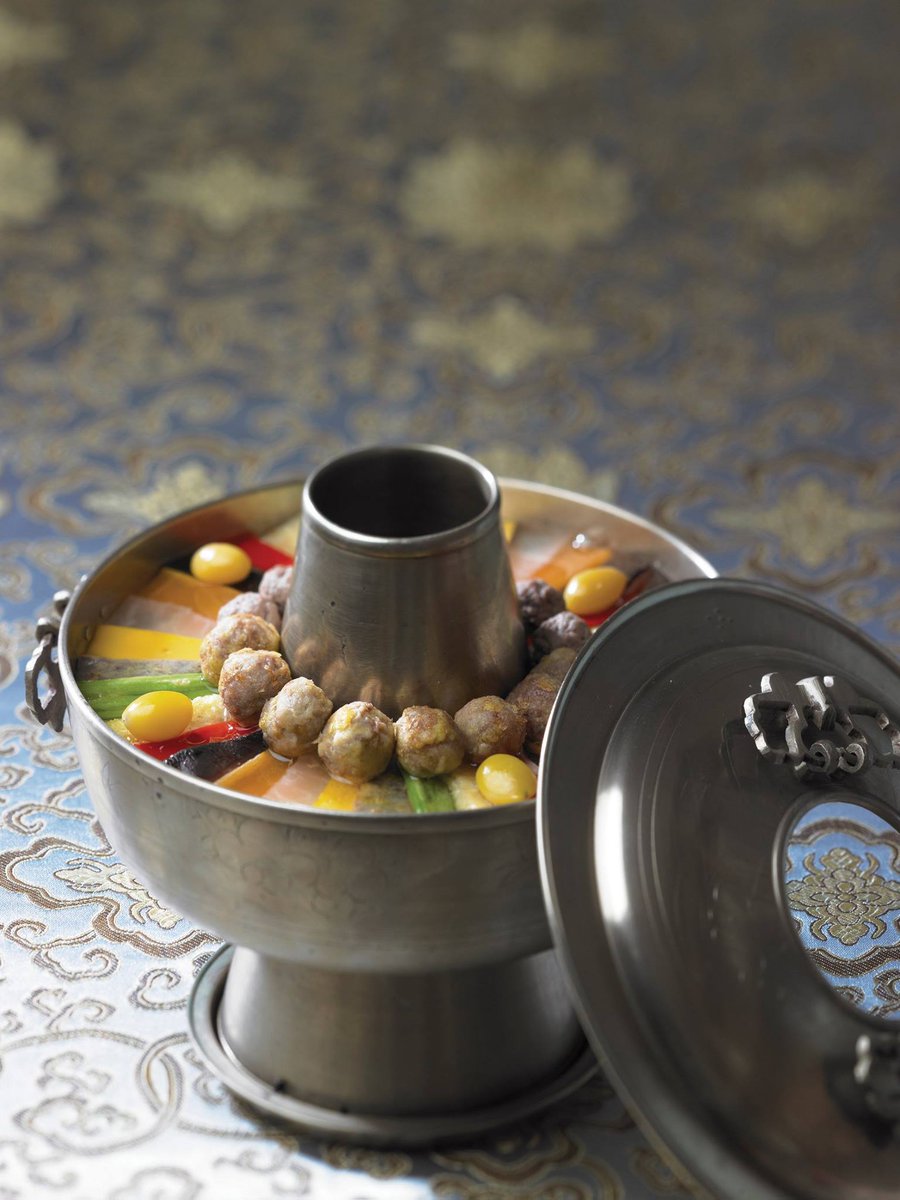 Jeolsiks are special foods eaten on each of the 24 seasonal festive days of the year, and Sisiks are dishes cooked with ingredients available at each season. Shinseonro is a November Jeolsik. Inasmuch as the meal was eaten by > goo.gl/xkD16P