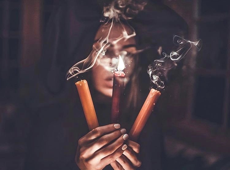 May the bridges I burn light the way ✨ Photo by #WHIHeart #lights #shadowplay •