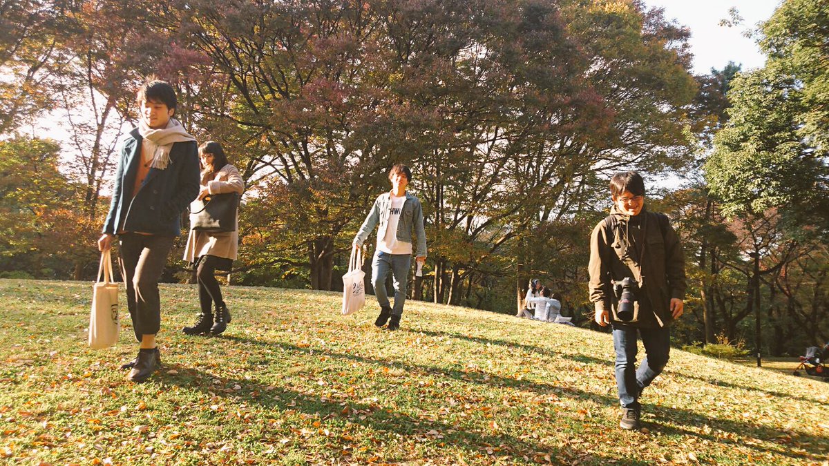 applim_staff's tweet photo. 遅くなってしまいましたが先日の@lovegraph_me 様による優勝チーム撮影会の様子をちらりと…👀✨
後日、撮影していただいたお写真と共にインタビュー記事もブログにて公開する予定ですのでお楽しみに！
#Lovegraph 
#ラブグラフ
#applim https://t.co/ez4Dx6dFAU