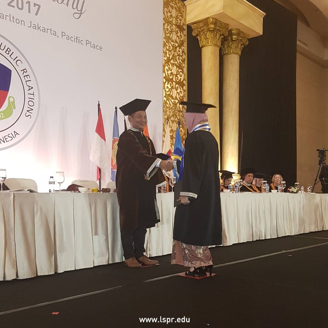 lspr_official's tweet photo. Finally!
.
Congratulations for London School Beyond Academy Students, Public Relations Students, Marketing Communication Students, International Relations Students. We're proud of you all!
.
#LSPRGraduation2017 #LSPRJakarta #LSPRStudent #Graduation https://t.co/km3Ns5nRTI