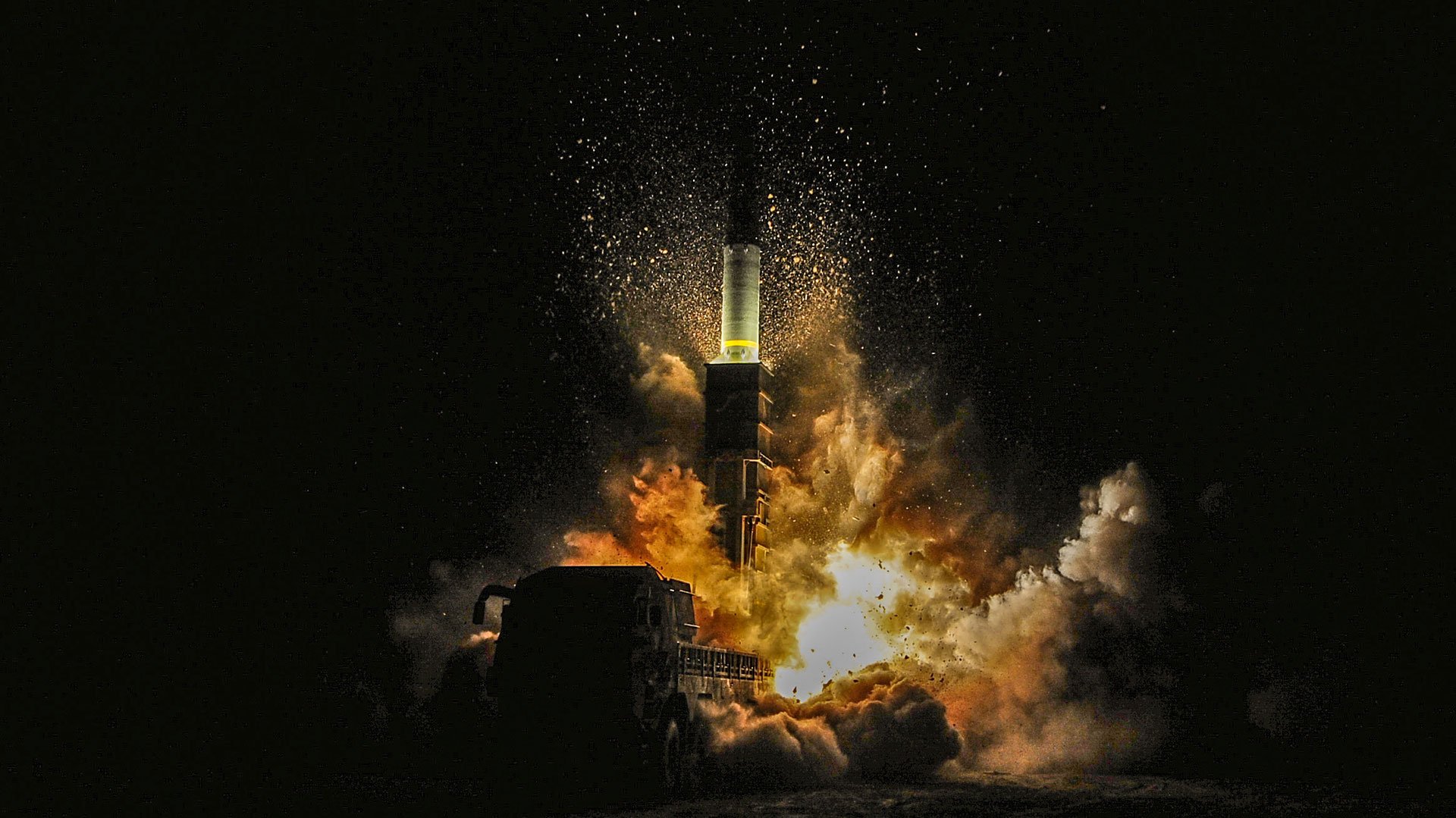 DP3FzPLX0AAk_Em.jpg:large