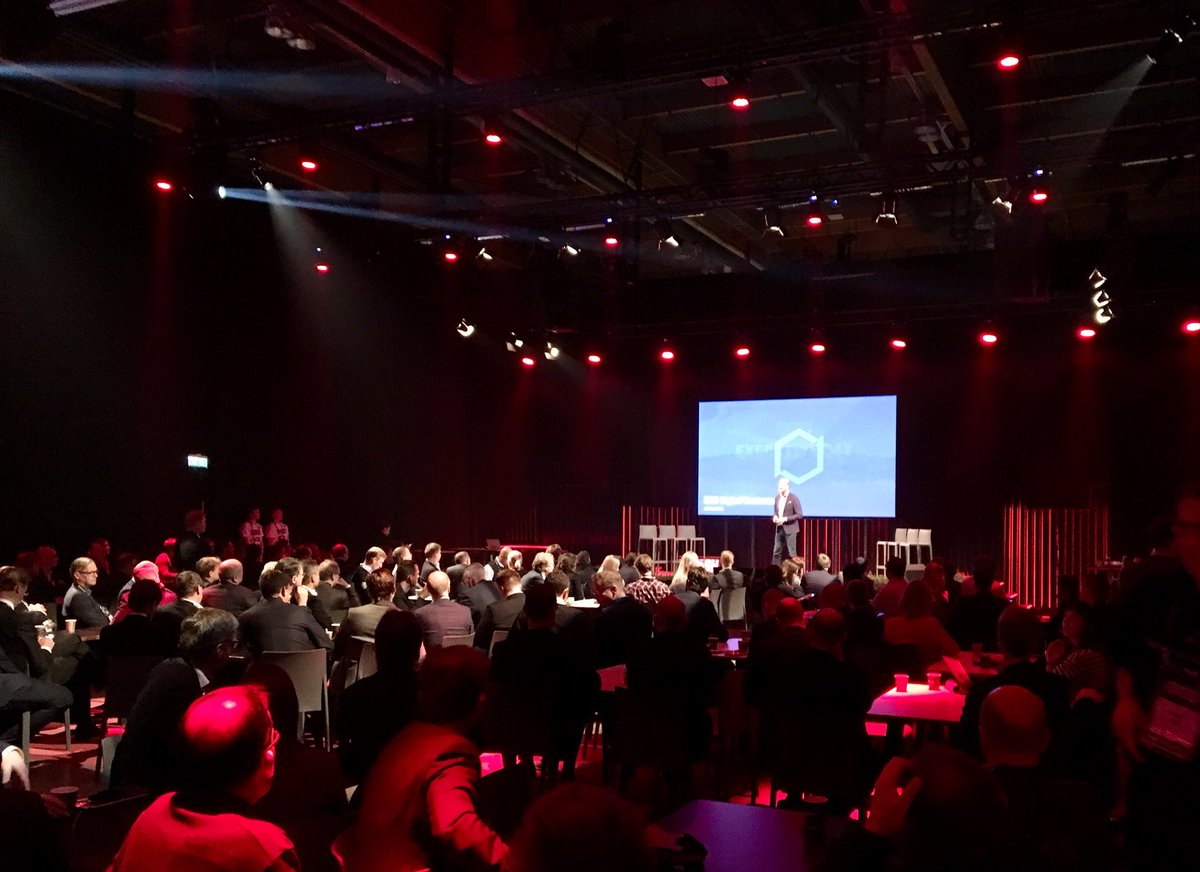 BCGinNorway's tweet photo. We’re excited to be part of #Slush17 kicking off with The Executive Breakfast #digitalbcg https://t.co/QKV9TMpFxM