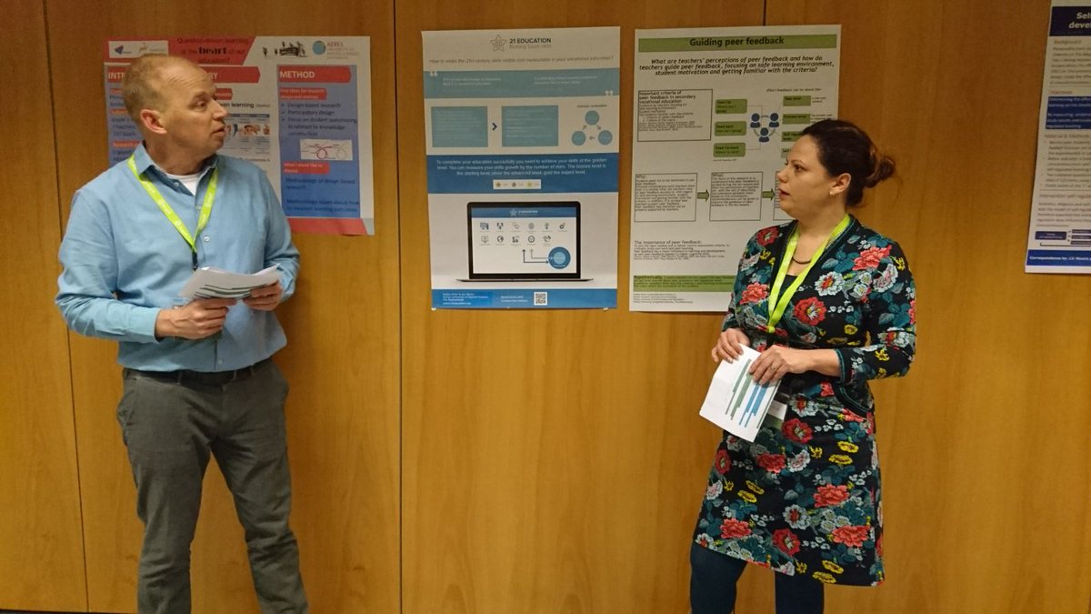 Great postersession #EAPRIL17 well done Jac and Debby @LerenInnoveren <a href="/Fontys/">Fontys</a> in the running towards #bestposteraward