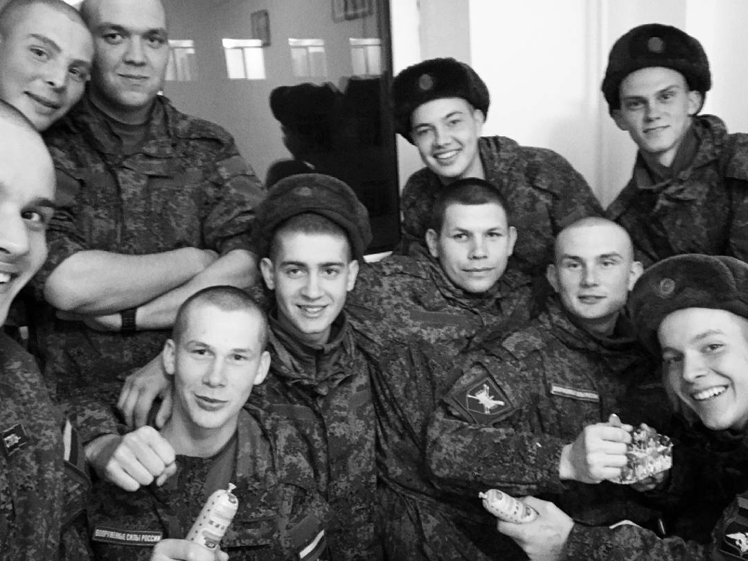 Dron_2114's tweet photo. Бандиты https://t.co/Ls3cI3IE3K
