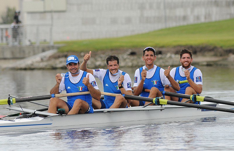 canottaggio1888's tweet photo. Quattro campioni...una certezza!Il 4 senza senior medaglia dโargento ai Mondiali di #Sarasota!๏ธ#canottaggio #canottieri #rowing #rowinglife #kappa_official #kappa @lodo_matteo @giorowab @Dome_montrone #aviron #italia #italremo #italiateam #rowingathlete #campioni @Dicostanzo_M https://t.co/nlPB3GaGTn