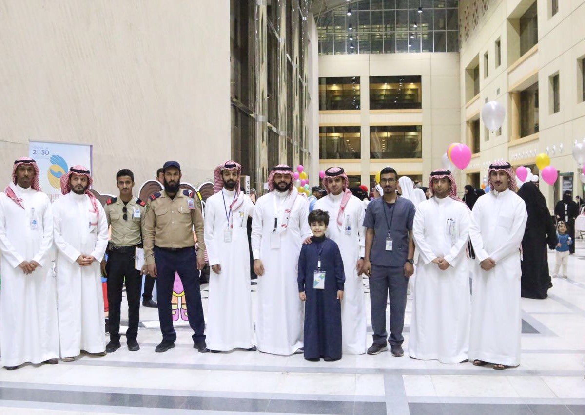 المدينة الطبية الجامعية On Twitter تتقدم المدينة الطبية الجامعيه بالشكر لعلاقات المرضى والخدمة الإجتماعية الأكلينيكية بمستشفى الملك خالد الجامعي و لمجموعة أصدقاء العطاء ولطلبة برنامج التدريب بإدارة العلاقات العامة لمشاركتهم المتميزة في