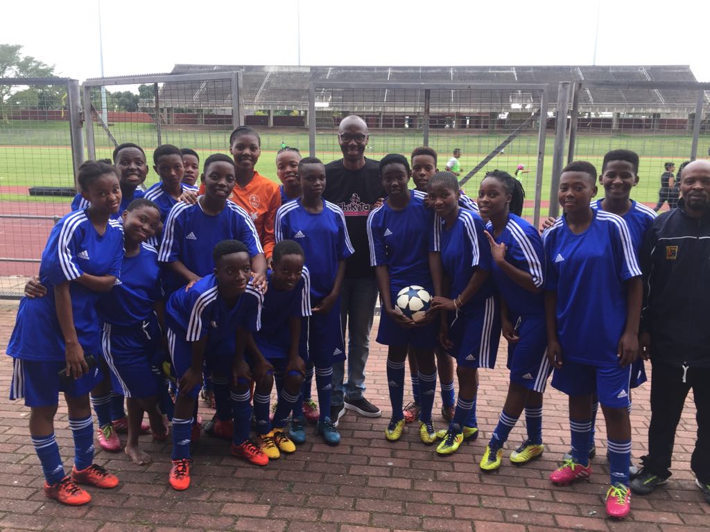 ChikitasDiski's tweet photo. Fantastic afternoon spent with this team @SunflowerWfc we look forward working with you in 2018. https://t.co/X7iCkqsRQg