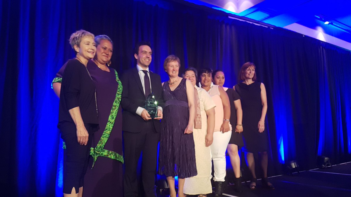 matkinsonnz's tweet photo. And the winner of the CEO's Award is the Tāmaki Breathing Spaces! Incredibly proud of this team. Also nominated Alison Leversha for incredibly important research on children and education in Tāmaki. #HEX2017 https://t.co/IYTHPcnfdP