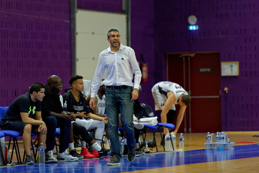 CPBB_Officiel's tweet photo. Bon anniversaire au coach des Spartiates, Philippe DA SILVA ! 🎂 #GoCPBB #Spartiates https://t.co/nghci6cAhn