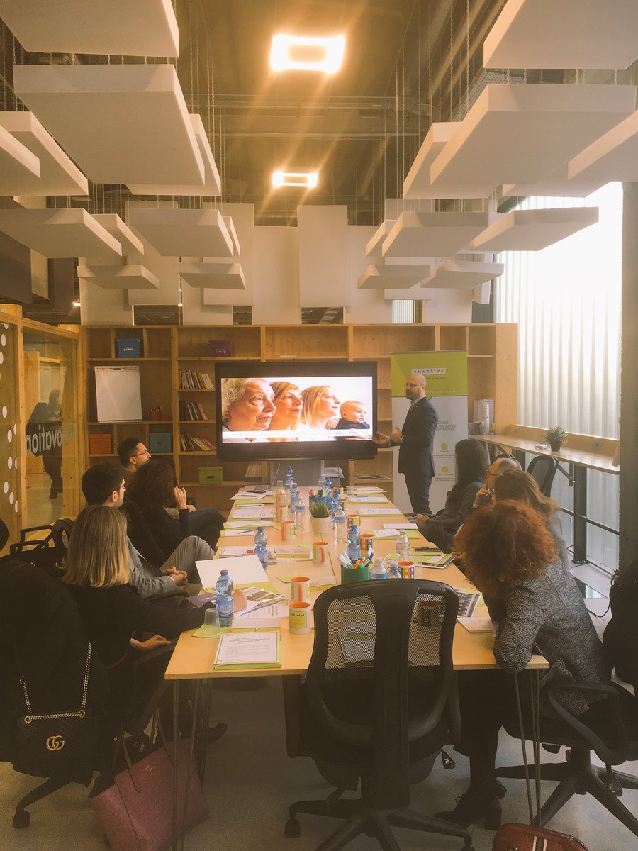 SmartiveCo's tweet photo. #smartmorning la ns colazione  oggi con @FedericoCapeci parliamo di talento e generazioni in azienda a partire dal suo ultimo libro Post Millennial Marketing https://t.co/OLvkvwBIsF