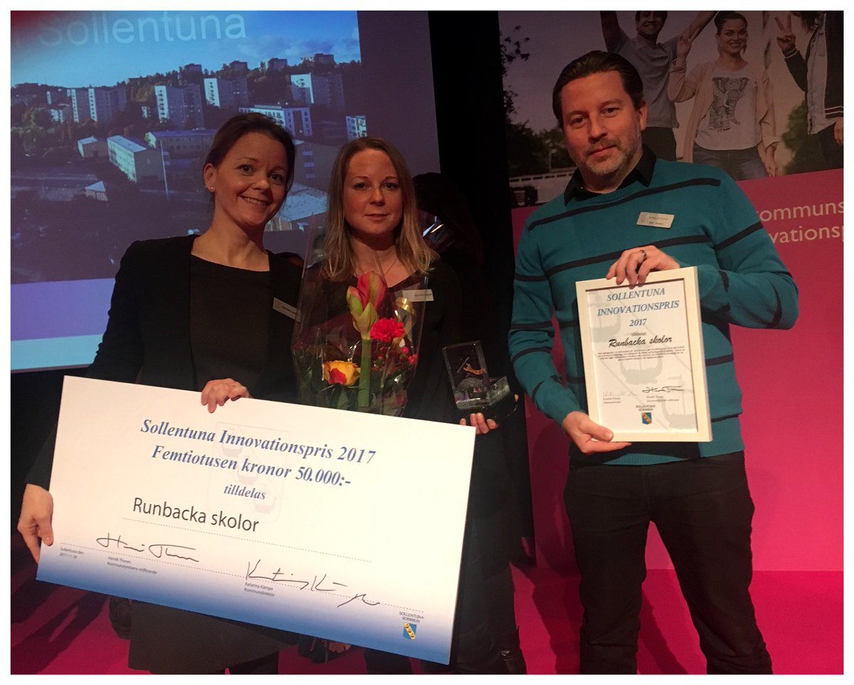 CarmendeB's tweet photo. Så glad över att v i vann #innovationspris #solkol #runbackakolor med vår digitala läroplan som vi reviderar och sprider. Glömmer aldrig vårt möte @josanna och @AmmiLonnmo när sommarlovet hade börjat.... https://t.co/A2CBxep0Nr