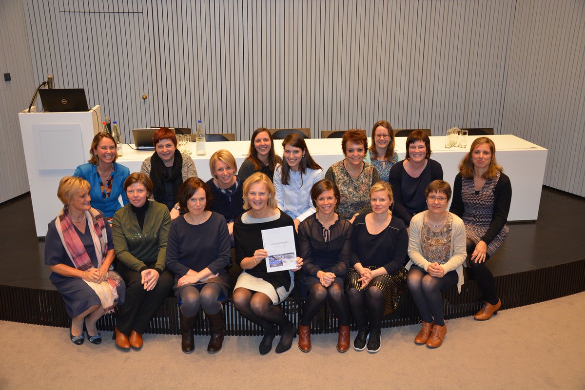 azgroeninge's tweet photo. Samen met de eerstelijnspartners uit de regio lanceren we het zorgpad 'geboortezorg bij verkorte ligduur' voor een optimale communicatie en zorg. Zo kunnen alle mama’s rekenen op een kwalitatief zorgtraject, terwijl ze minder lang van huis weg zijn. https://t.co/k01ZigTNo0 https://t.co/OUVY3dPPVg