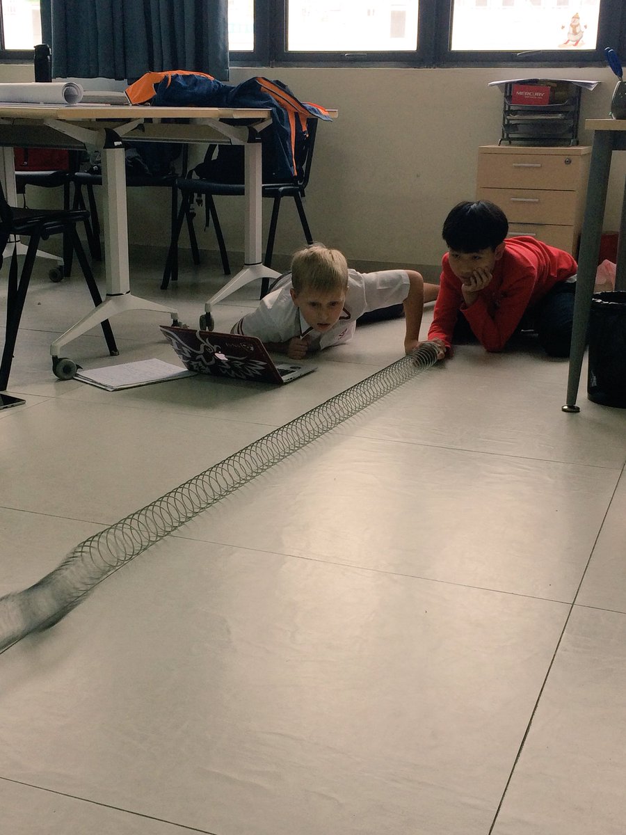 mrs_brogers's tweet photo. Grade 7’s played with slinkies today to learn more about how s and p seismic waves happen during earthquakes! #ISNScience #GoISNS https://t.co/CruE46n4CN
