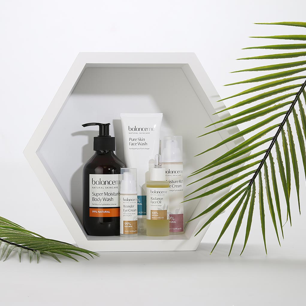 FragranceDirect's tweet photo. RT to WIN!  Balance Me are a gorogeous new skincare brand for FD, today we're giving away this bundle of products for one of your to try! https://t.co/RZwDOf1S9Q