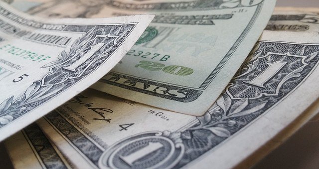 BabyBoomerSaves's tweet photo. “The quickest way to double your money is to fold it in half and put it in your back pocket.” – Will Rogers https://t.co/GfwYckKgWj
