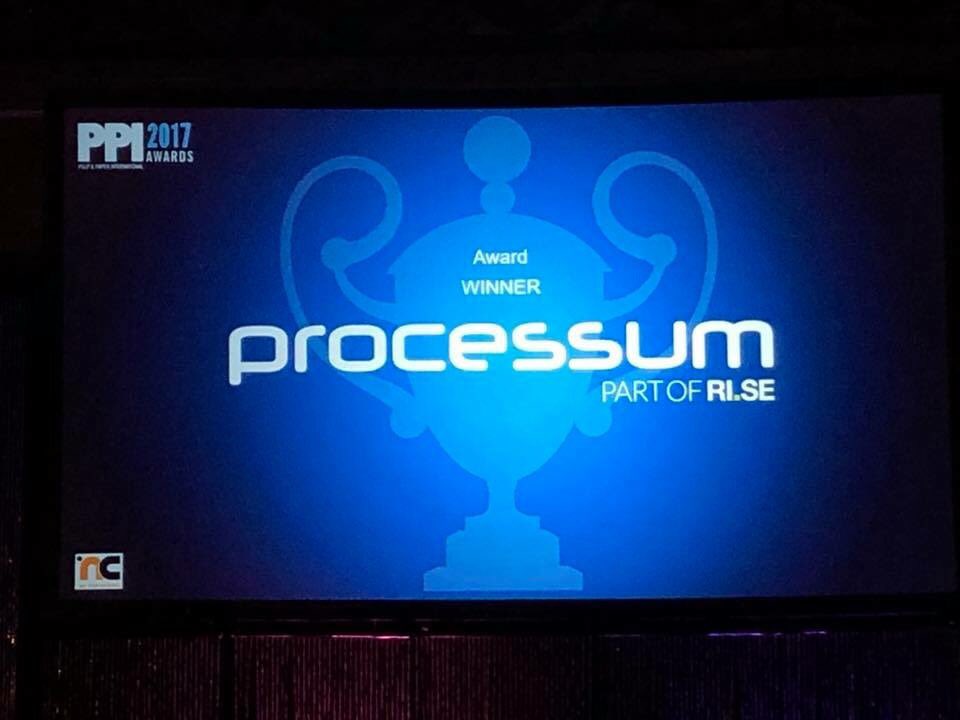 RISEsweden's tweet photo. Processum won the Pulp and Paper Innovation Award in Brussels. #CEPI25. A great acknowledgment of Test- and demonstration environments importance for industrialisation and innovation. @ppi_europe #smurfitkappagroup https://t.co/xtb0udmnDT