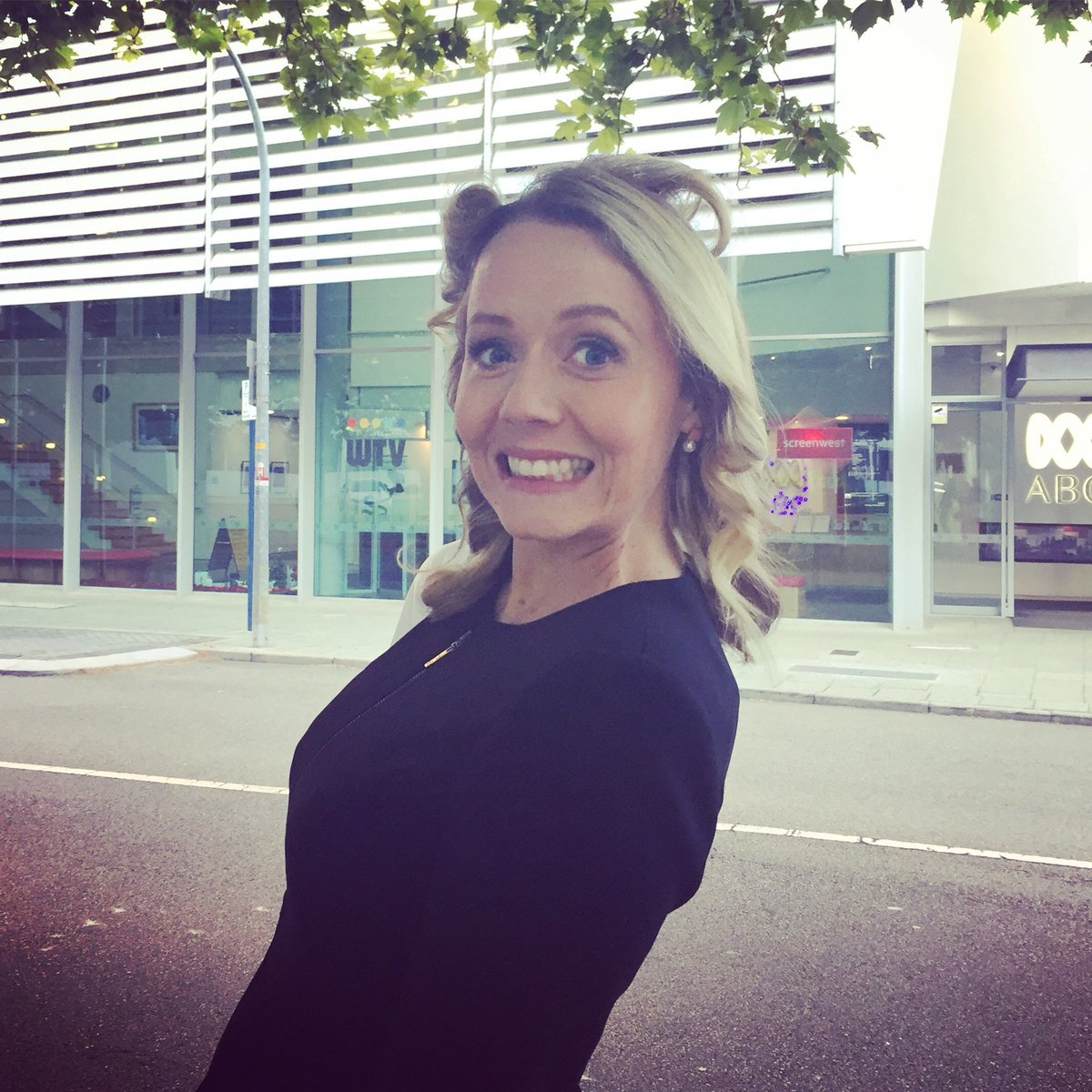 mandinaoh's tweet photo. When someone burns toast, fire alarm goes off, ABC evacuated, firefighters arrive.. and you’re only half made up for the news 😬🔥🍞 #abclife https://t.co/wXl3E1sxGq