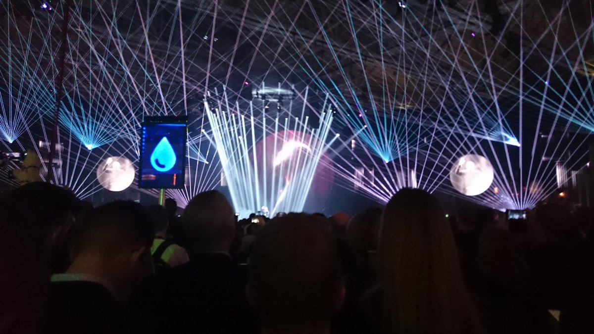TeemuMaunula's tweet photo. NOTHING NORMAL
EVER CHANGED
A DAMN THING
#SLUSH2017 https://t.co/fGsQGpMkOj