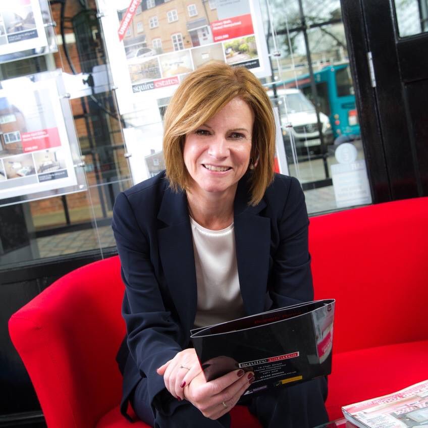 Our leader, Jeanette, getting ready for a busy day ahead. 👍 #squireestates #estateagency #hemelhempstead #propertytosell #propertytolet