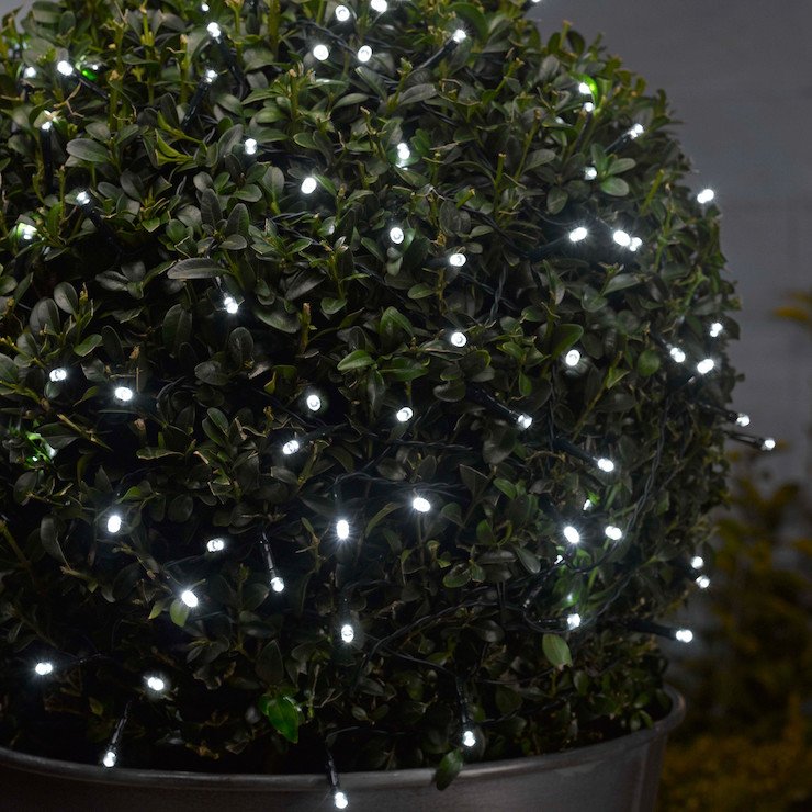 treecontrol8's tweet photo. Planning this with your Christmas lights? If so, you need a sharp looking
hedge. Give us a call TODAY and we'll fit this in promptly for you. You will have a Christmas display to be proud of ! Tel. 029 20 615722 ( Free Quote) #Christmaslights #hedgetrimming #treesurgeonscardiff https://t.co/SDOn8AKKzQ
