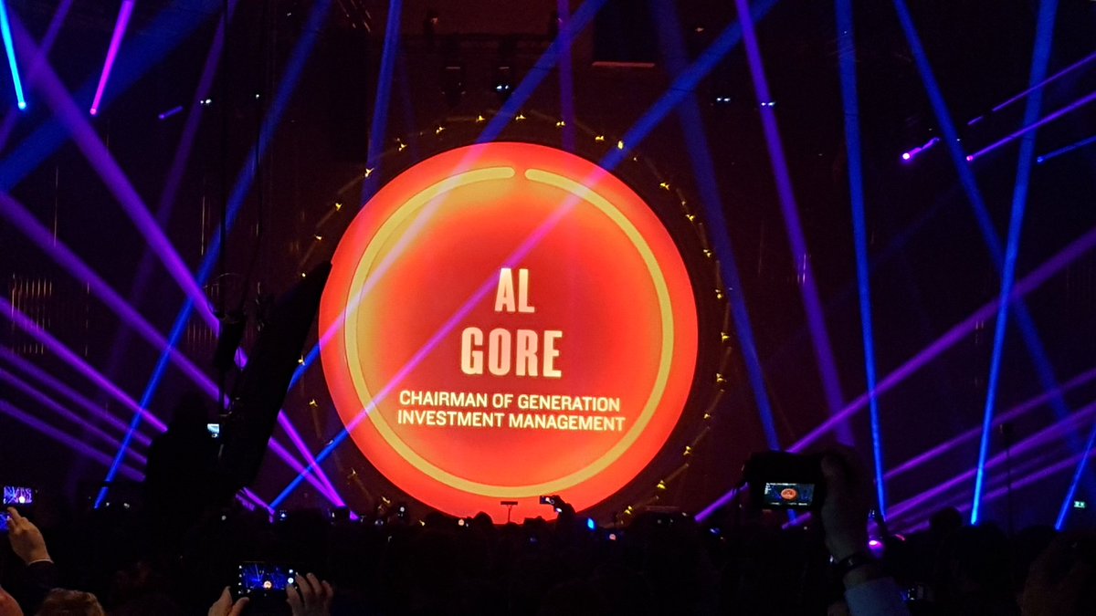 DominAHR's tweet photo. Motivating climate activist and investor Al Gore speaks at slush opening ceremony to 17,000 attendees. https://t.co/CdNshrubS9