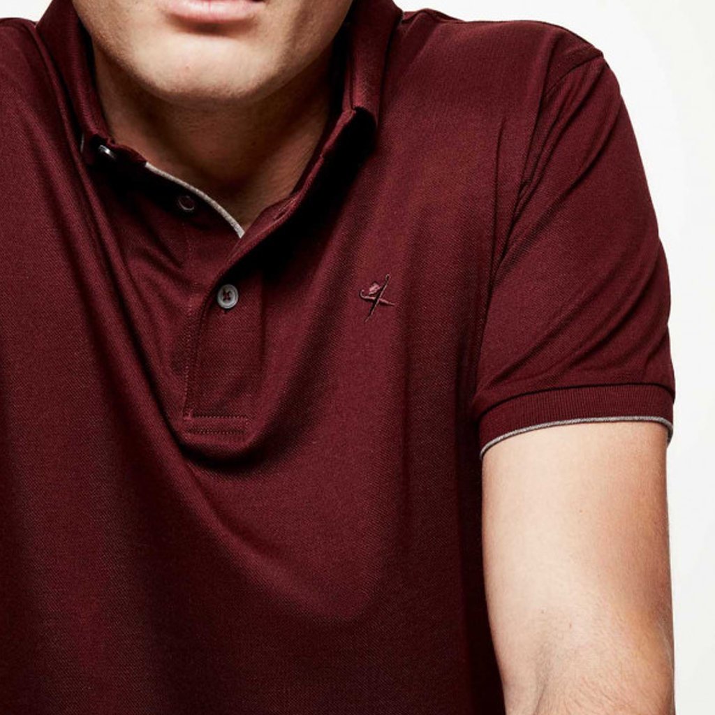 EvalonParis's tweet photo. #ModeHomme #AH2017. L'emblématique polo Hackett.
Polos piqués à manches courtes 100% coton Hackett London dans votre boutique Evalon Paris.
https://t.co/DL3VuRUHXD 
#VêtementsHomme #Paris #Sentier. https://t.co/pnjubntXI3