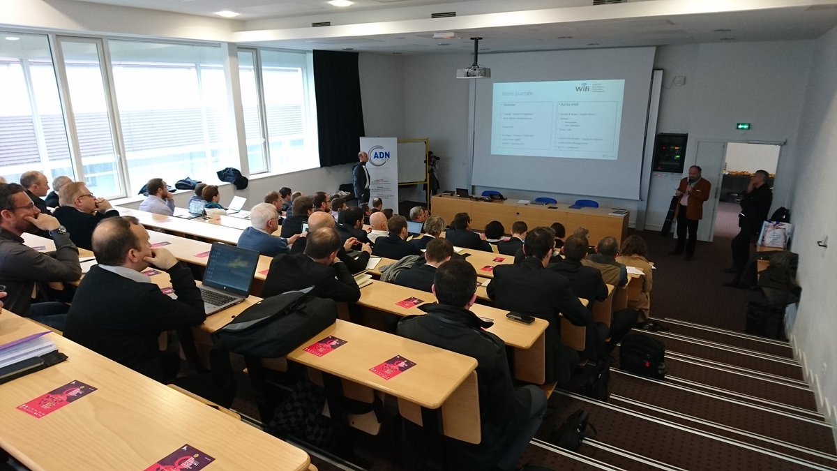 in4reg's tweet photo. Salle comble au séminaire #adnbretagne by @adnouest sur la #TransfoNum des #dsi https://t.co/MycjlR3KNu