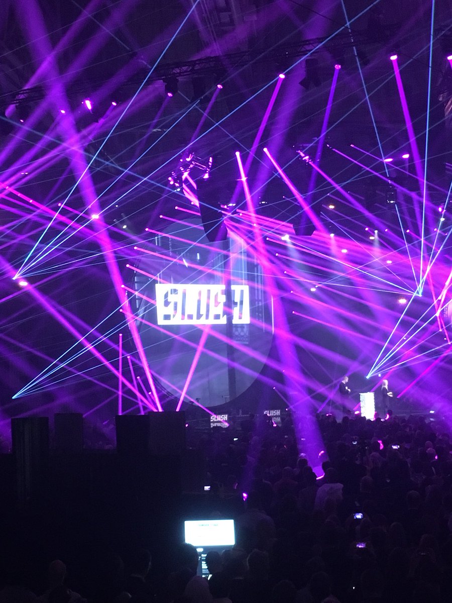 SatuMuilu's tweet photo. It’s on! #Slush2017! Ping me if you are interested to talk about #recruitment #candidateexperience #employerbrand #TalentAdore https://t.co/eTwRsl10My