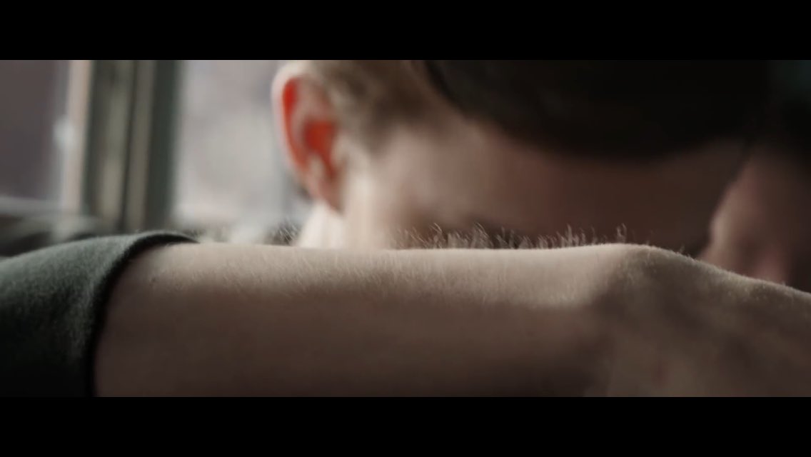 ehyitssam's tweet photo. Basically me after watching the #InfinityWar trailer https://t.co/5FJuwWx2ZU